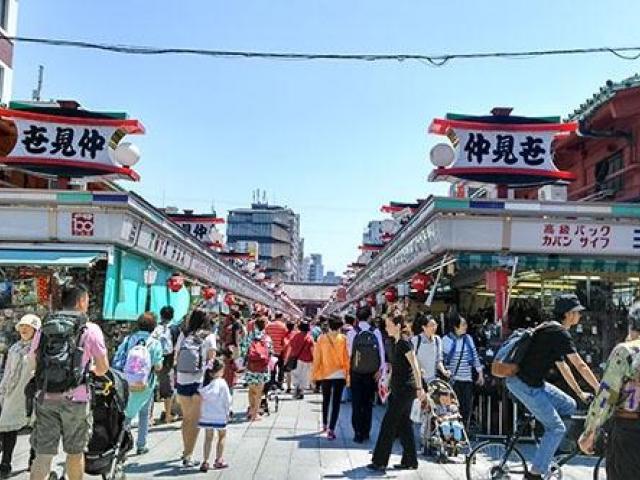 在日本先永住后归化可以吗